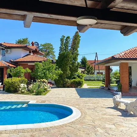 Skupljen Resort: Enjoy The Freedom!
