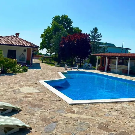 Skupljen Resort: Enjoy The Freedom! Villa Vladimirci