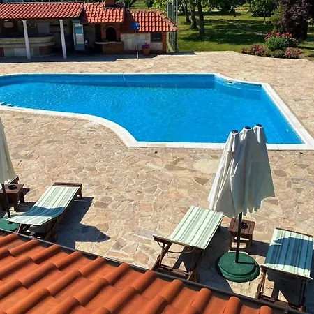 Villa Skupljen Resort: Enjoy The Freedom!